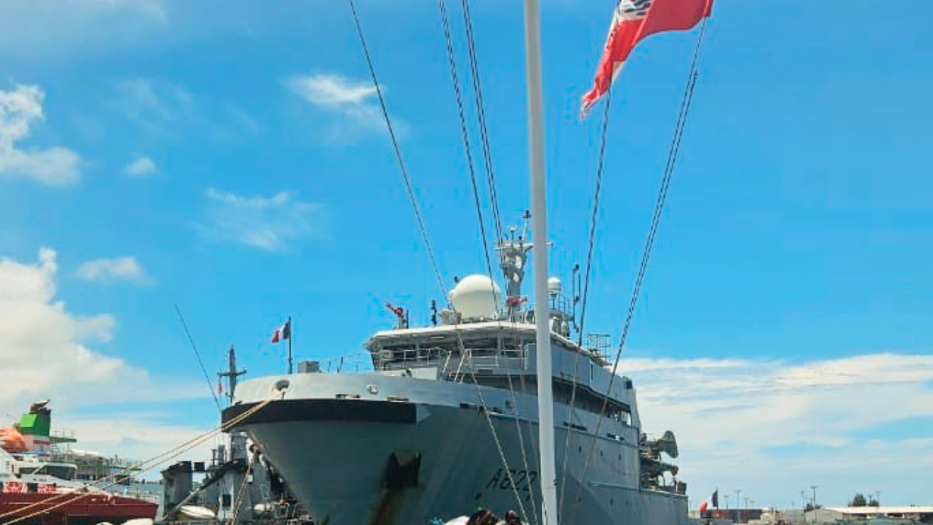 PARÍS, 29/12/2024.- La Policía francesa ha detenido en Tahití a catorce miembros de la tripulación de un barco pesquero de bandera española, todos ellos de origen sudamericano, tras encontrar en la nave 524 kilogramos de cocaína. La Policía gala informó este domingo en un comunicado que el apresamiento del pesquero Raymi, que tiene su sede en el puerto de Vigo, se produjo el pasado día 23 al sur de la zona económica exclusiva de la Polinesia francesa en una operación que se llevó a cabo en co...