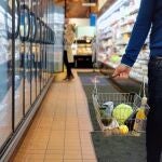 Economía.- El gasto en la cesta de la compra crece un 2,2% en febrero, según NIQ