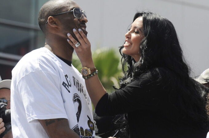 Kobe Bryant y a su esposa, Vanessa
