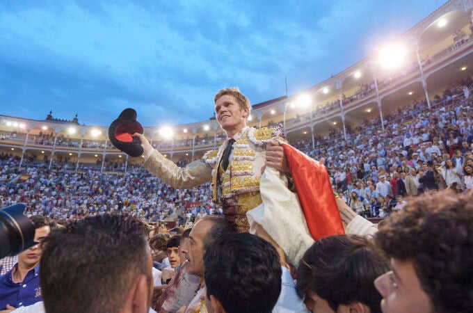 Toros de Victoriano del Río / Toros de Cortés para Emilio de Justo, Borja Jiménez y Roca Rey. David Jar